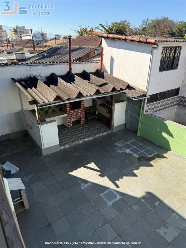 Casa para Alugar no Vila Julieta em Resende