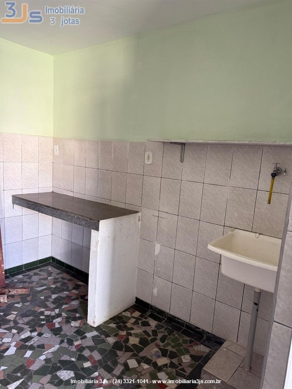 Casa para Alugar no Vila Julieta em Resende