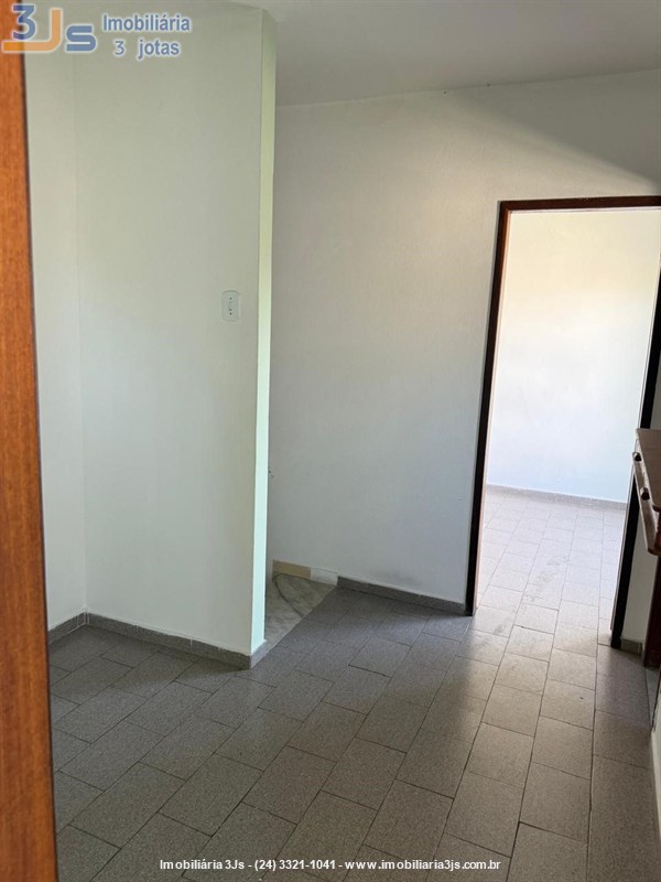 Casa para Alugar no Vila Julieta em Resende
