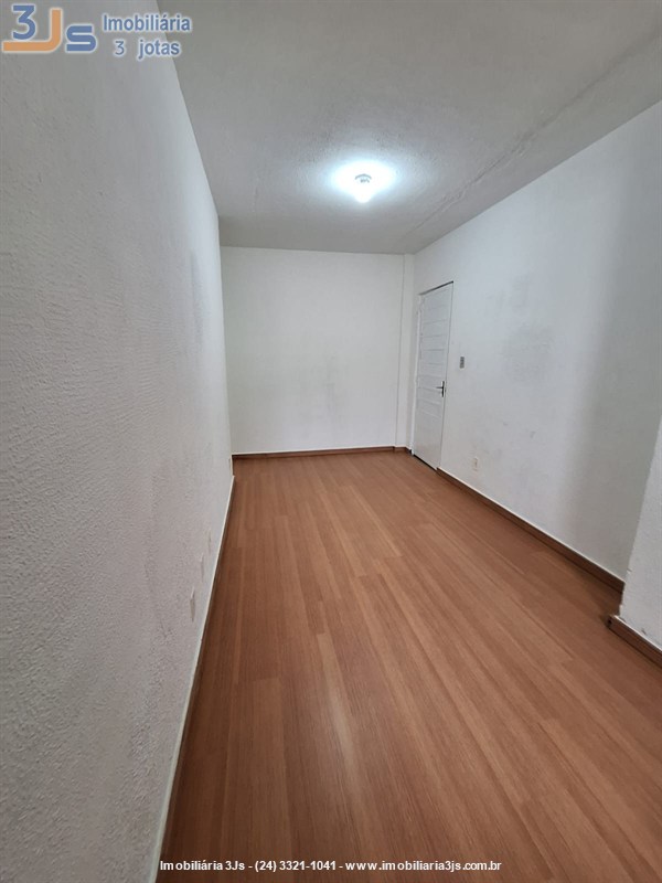 Apartamento para Alugar no Vila Julieta em Resende