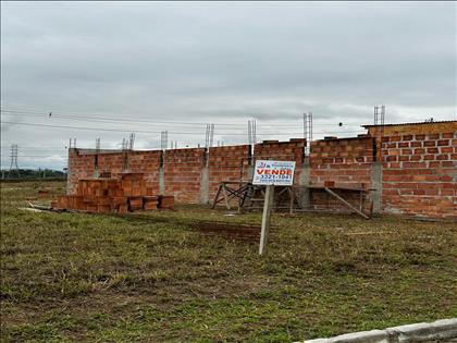 Terreno à Venda