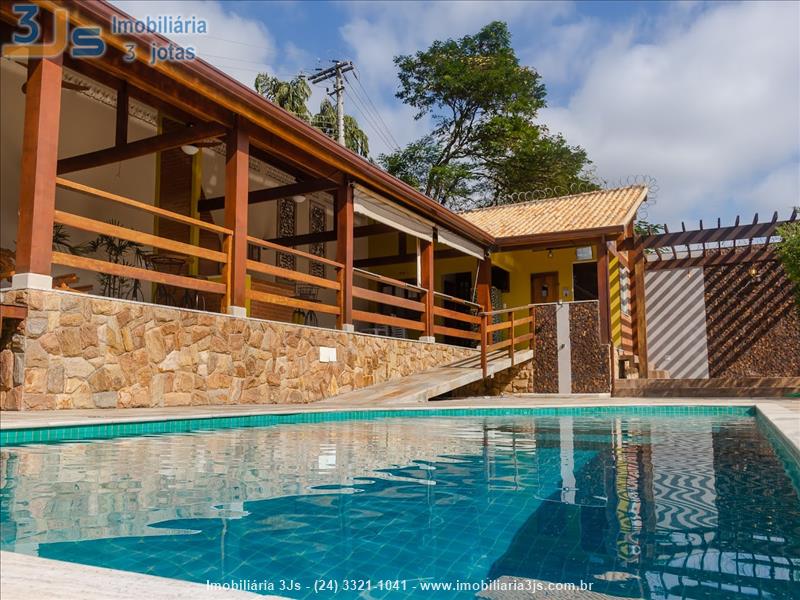 Casa para Venda ou Alugar no Jardim Brasília em Resende