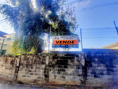 Terreno à Venda